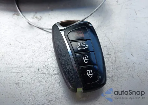 2016 Hyundai Equus Signature z USA, uszkodzony, nr VIN KMHGH4JH8GU101000